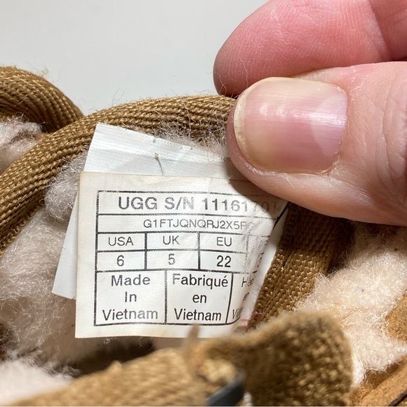 UGG Neumel II Boots Toddler 6 Graphic Stitch Fur Lined Unisex Tie Chukka Brown - Picture 15 of 16